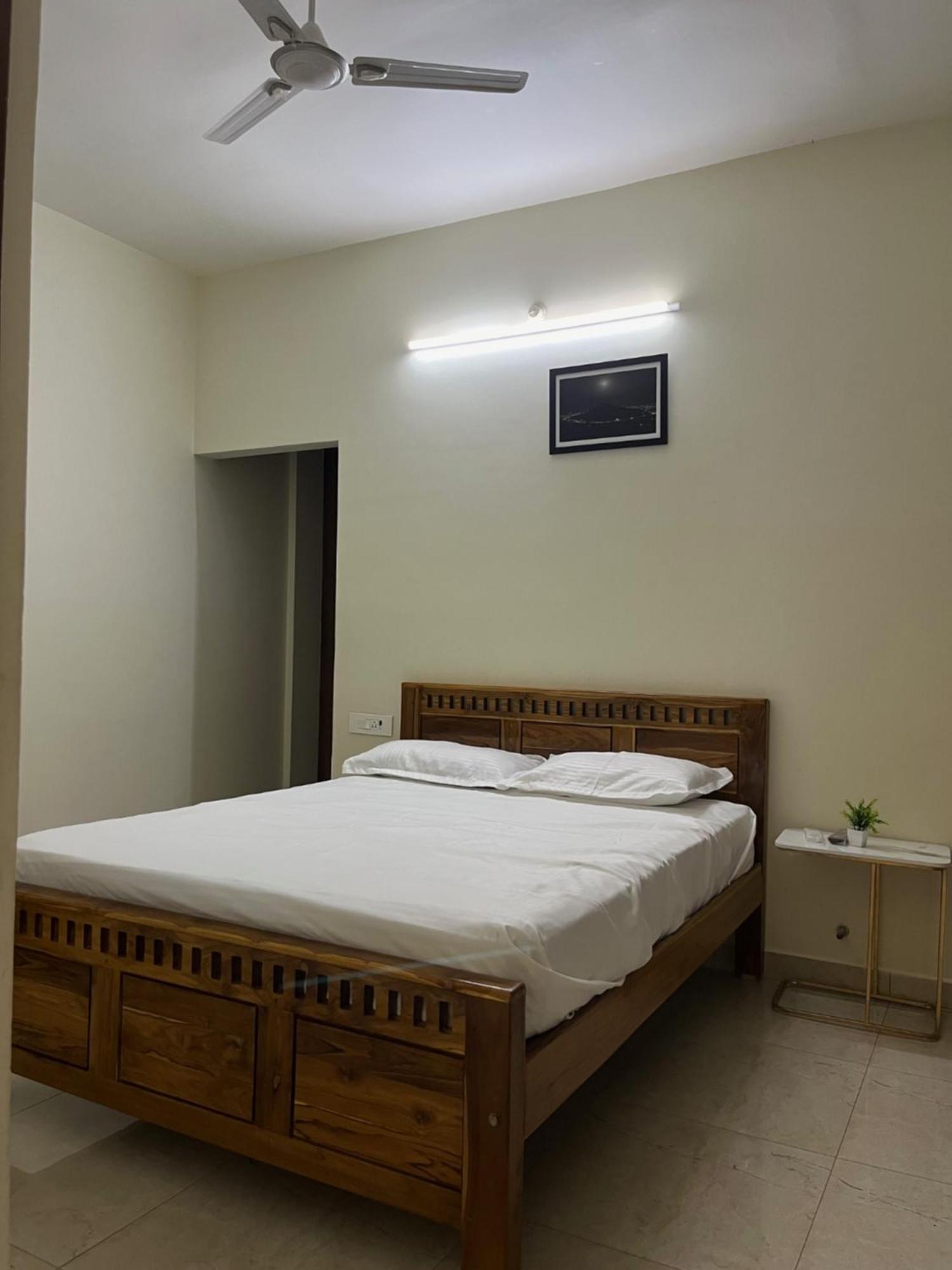 Appartamento Girivalam Vista Residency Tiruvannāmalai Esterno foto